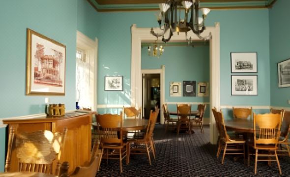 HI Sacramento Hostel