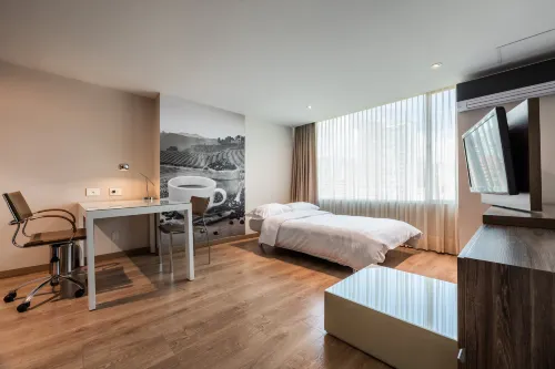 Holiday Inn Express & Suites Medellin