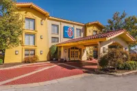 Motel 6 Knoxville, TN Hotels in Knoxville