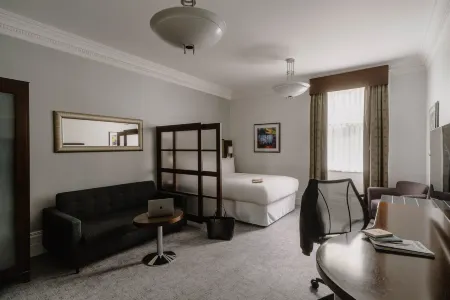 Club Quarters Hotel Trafalgar Square, London
