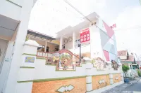 RedDoorz Syariah @ Aura Homestay Hotel dekat Joglo Cilik Tawangsari, Paju. "Sanggar Sarotama 2"