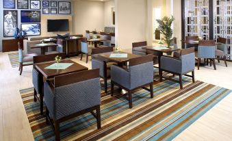 Hawthorn Suites by Wyndham Wheeling at the Highlands