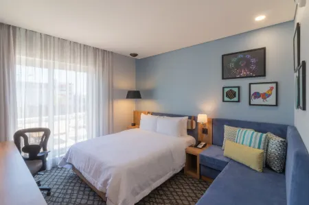 Hampton by Hilton Aguascalientes Downtown Отели рядом с достопримечательностью «Meseo de los Muertos»