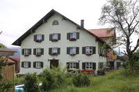 Ferienhof Müller Vorderburg Hotels in Gunzesried