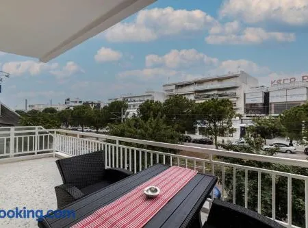 Bijou Apartment in Glyfada Center