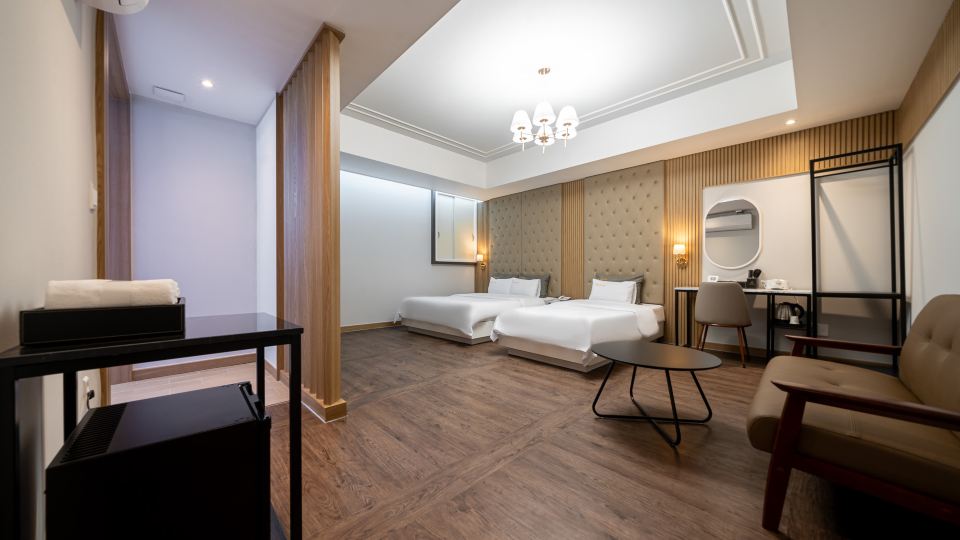 Jeongeup H Hotel