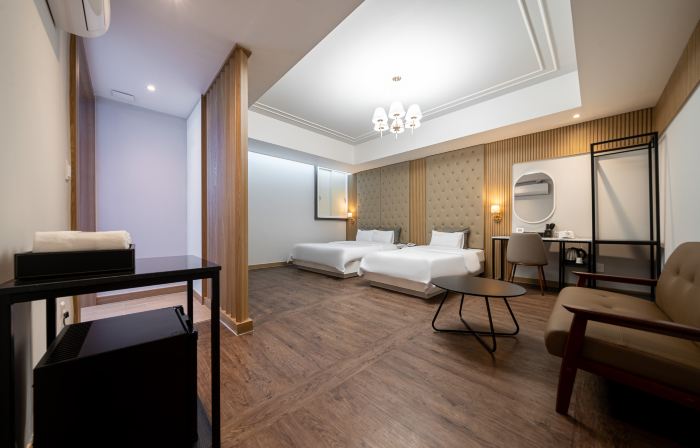 Jeongeup H Hotel