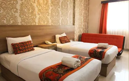 New d'Dhave Hotel Отели в г. West Air Tawar