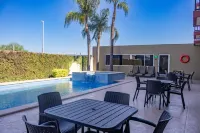 Best Western Plus Monterrey Airport Hotels in Аподака