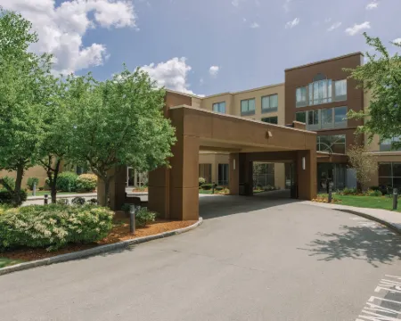 Courtyard Nashua Hotels in Nashua