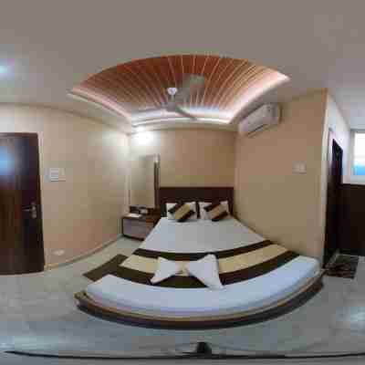 Hotel Embassy Rooms
