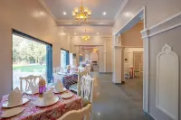 jüSTa Alwar Bagh Resort, Sariska - Aamiainen