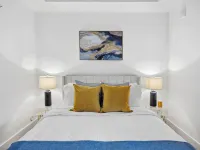 Beautiful 1-bedroom apartment in charming MdR with pool and free parking Hotels in Marina del Rey