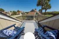 Renovated on the Lagoon within Walking Distance to the Beach & Amenity Cards!