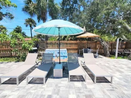 Heated Pool! Fully Remodelled! Steps to the beach! Pet-Friendly!