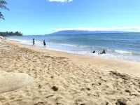 Beautifully 2-BR Oceanfront Condo with A/C