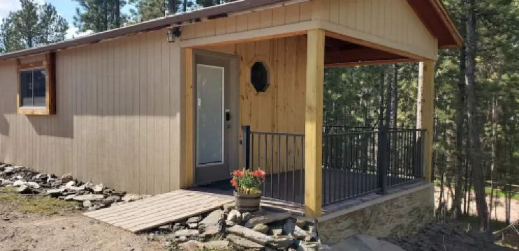 Secluded Black Hills Studio Cabin Near Crazy Horse and Custer State Park