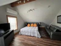 Cozy Idaho Mountain Cottage- Close to downtown and Targhee Resort AC new in 2023