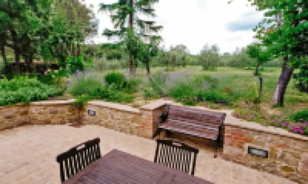 Idyllic guest house in Tuscan country house style with swimming pool