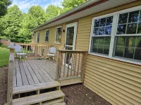 Relax with family or friends at this quiet & clean country 3 bedroom home