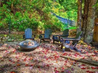 Stunning Views • Hot Tub • Sauna • Theater • Game Rooms • Sleep/Dine 23 •Firepit Hotels in Qualla