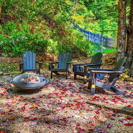 Stunning Views • Hot Tub • Sauna • Theater • Game Rooms • Sleep/Dine 23 •Firepit