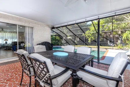 Renovated! Heated Pool, Game Room, Close to Beach!