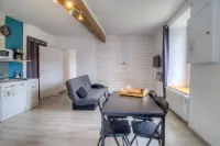 Gite La Brise 2/4 people 6kms from the puy du fou park