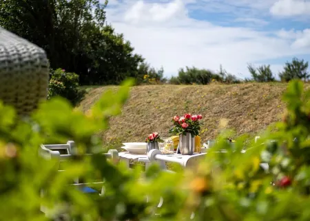 KEITUM unique POOL I VIEW I GARDEN