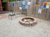 Cute One Room Upstairs Loft just minutes from Bull Shoals Lake & the White River