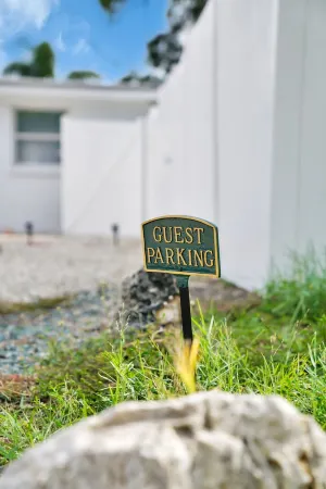 Tampa's Hidden Gem - 1BR/1BA Guest Suite