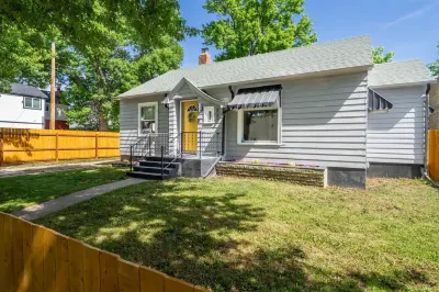 Adorable Downtown Loveland Chalet Hotels near King Soopers