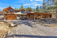 Serene 4-bedroom mountain home with WiFi in Boulder Gateway Park Fun Center附近的飯店