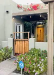 Perfectly Located Fully Remodeled Desert Casita
