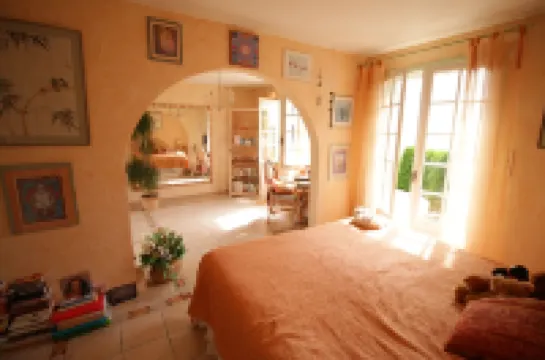 Beautiful Villa, Private Pool, Panoramic Views, Peaceful, Central to All.