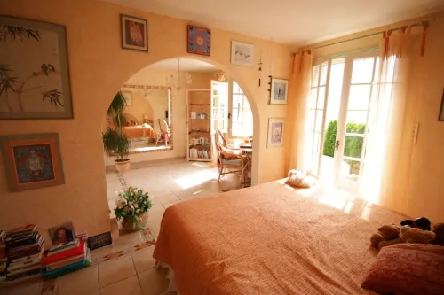 Beautiful Villa, Private Pool, Panoramic Views, Peaceful, Central to All.