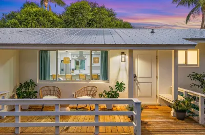 New Modern Coastal Home in Heart of Tequesta, FL
