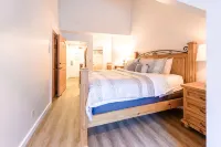 Ski-In/Ski-Out PARK CITY VACATION CONDO with MOUNTAIN VIEW!