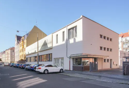 15 minutes to the old town - apartment in former industrial building