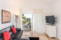 C1, in a Small Complex with Communal Pool 100m from the Sea