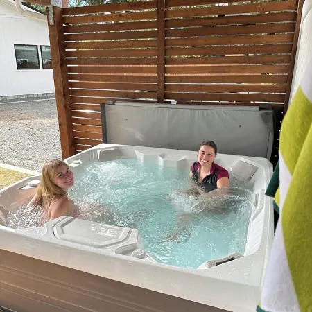 The Sprout  - gas fire-pit, grilling staton, hot tub, close to shops & hiking