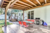 White Salmon River House