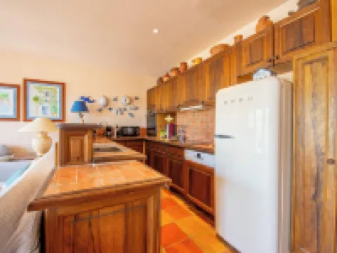 Saint-Tropez, Place des Lices サン・トロペのホテル