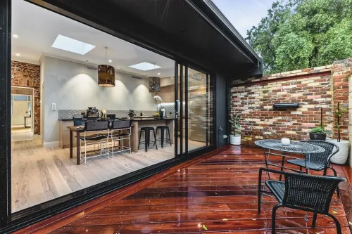 North Fremantle Cottage - บ้านพักหลังเล็ก