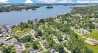 Newly renovated 2-bedroom cottage by the lake Hotels in Buckeye Lake