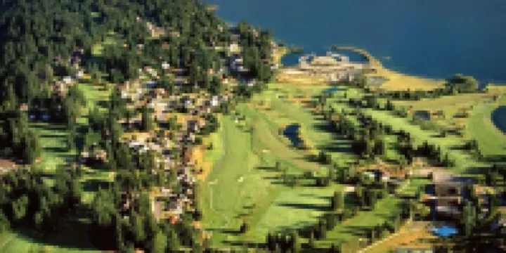 Beautiful Lake Whatcom/Sudden Valley House Rental steps from the water