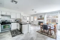 Quiet&CozyHideaway, NearDomain,HotTub,BBQ, FirePit,Patio, Desk🌟