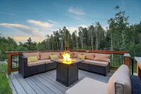 -THE GLEN - 7 Acre Mountain Oasis, 2 Cabins, Spa, Sauna - STUNNING & NEW -