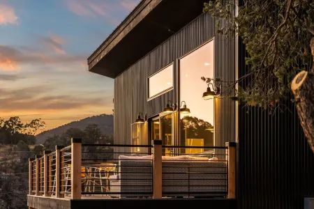 Beautiful Views W/Hot Tub 3bs 2bth Near Aspen