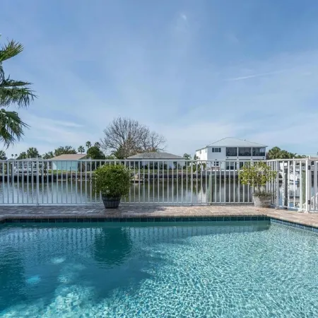 The Blue Heron- Waterfront-Gulf Access-Dock-Pool-Kayaks